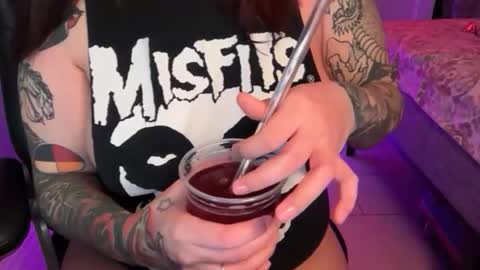 Pumpkin bunny online show from March 8, 7:01 am