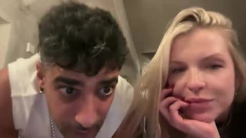 Snapshot of punchbanana chatting on November 11, 7:03 pm punchbanana online show from November 11, 7:03 pm