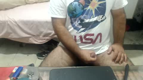 Snapshot of punheteiro75 chatting on August 4, 12:47 am punheteiro75 online show from August 4, 12:47 am