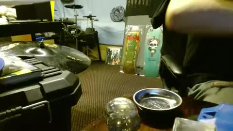 Jojo online show from March 4, 6:15 am