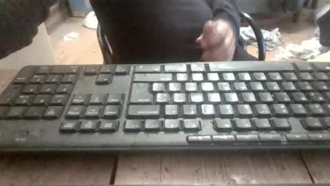 pup_y online show from October 31, 8:04 am