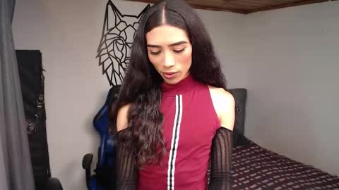 Snapshot of pupi_wolf chatting on February 26, 5:34 pm Cris online show from February 26, 5:34 pm