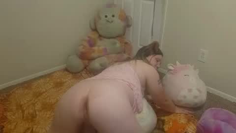 puppygirllovestobeg online show from May 26, 6:42 am