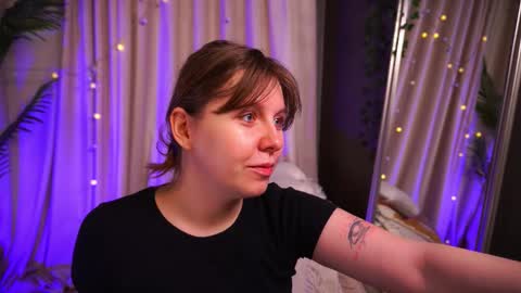 constant schedule Wednesday  Friday  Saturday  Sunday  The Rosemarie online show from February 8, 5:44 am