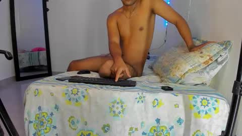 Snapshot of purefire2000 chatting on November 7, 11:10 am purefire2000 online show from November 7, 11:10 am