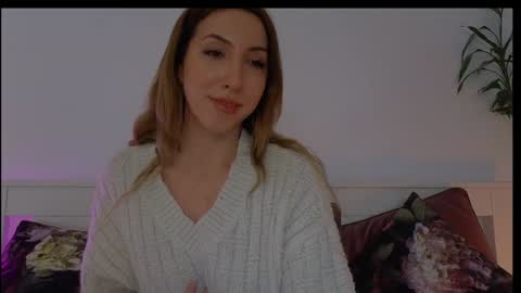 Snapshot of purevibrations chatting on February 21, 6:31 pm Isabelle online show from February 21, 6:31 pm