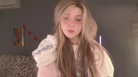 Bella online show from March 21, 8:19 am