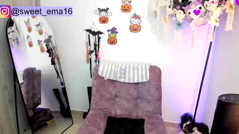purple_ema online show from October 2, 6:59 pm