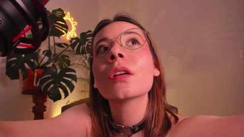 Snapshot of purple_opal chatting on March 12, 12:10 am Vero online from Tuesday to Sunday online show from March 12, 12:10 am