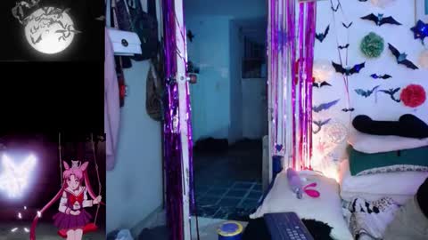 purplekattlyn online show from December 22, 11:46 pm