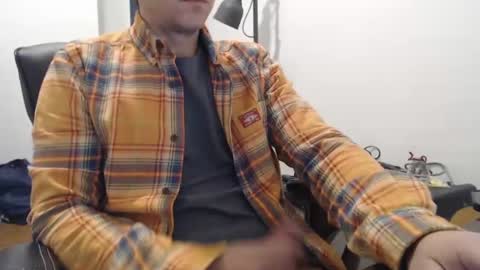 Snapshot of purplemountains chatting on December 27, 4:21 pm Purple Mountains online show from December 27, 4:21 pm