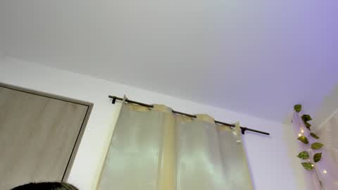 Snapshot of purplestar_ chatting on January 20, 6:31 am Sara online show from January 20, 6:31 am