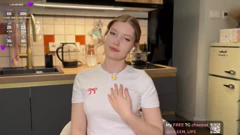 Snapshot of purrpure chatting on November 2, 7:38 pm Aileen online show from November 2, 7:38 pm