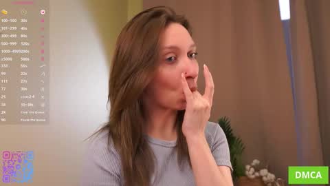 Snapshot of purssophie chatting on November 11, 5:40 am Sophie Fav patterns 99199444press my buttons see what happens online show from November 11, 5:40 am