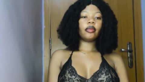 stella online show from February 24, 7:39 am