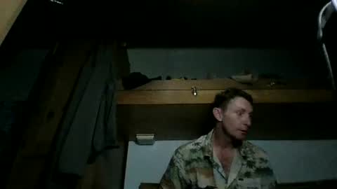 Snapshot of pussybountyhunterr chatting on July 28, 4:19 am pussybountyhunterr online show from July 28, 4:19 am