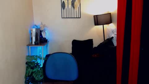 Snapshot of pussydoll07 chatting on February 20, 1:19 pm pussydoll07 online show from February 20, 1:19 pm