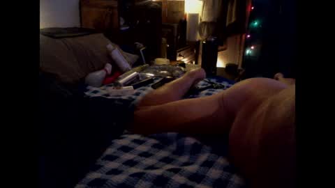 Snapshot of pussyeat2please chatting on December 20, 1:43 pm Rick online show from December 20, 1:43 pm