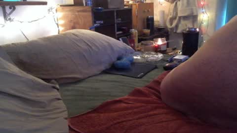 Snapshot of pussyeat2please chatting on February 3, 7:42 pm Rick online show from February 3, 7:42 pm