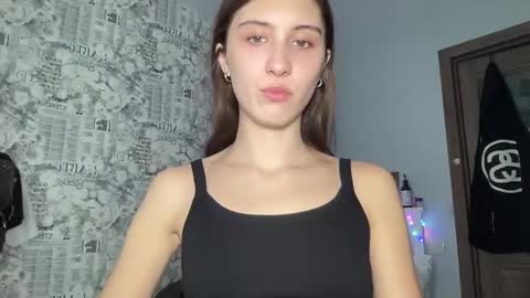 Snapshot of pussygir007 chatting on February 6, 7:35 am pussygirl007 online show from February 6, 7:35 am