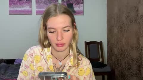 Snapshot of pussymoneywet chatting on September 26, 6:45 pm Lina online show from September 26, 6:45 pm