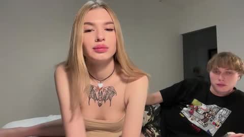 Snapshot of pussymoneywet chatting on October 1, 12:49 am Lina online show from October 1, 12:49 am