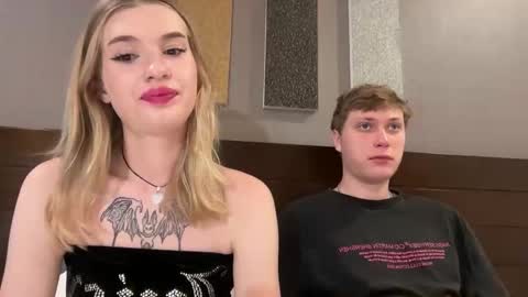 Snapshot of pussymoneywet chatting on October 15, 7:58 pm Lina online show from October 15, 7:58 pm