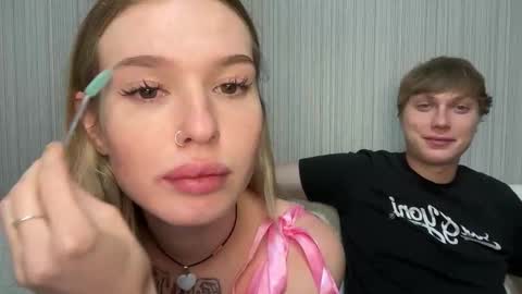 Snapshot of pussymoneywet chatting on November 22, 6:18 pm Lina online show from November 22, 6:18 pm