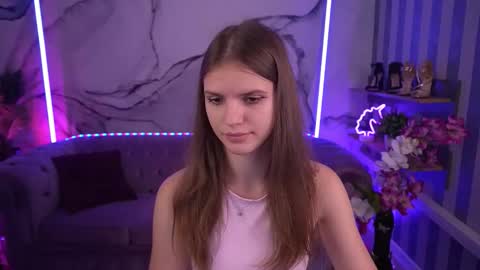 Ellie online show from September 23, 7:33 am
