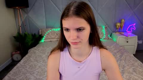 Ellie online show from October 14, 8:59 am