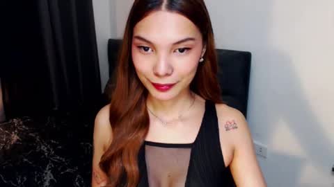 Snapshot of pussywetandwild chatting on March 8, 5:28 am LHARA online show from March 8, 5:28 am