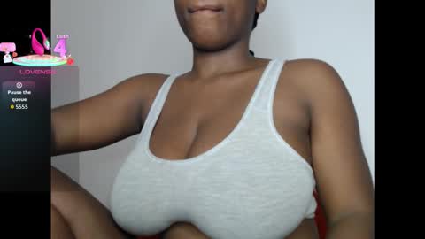 Snapshot of pussyxcockx chatting on November 27, 11:12 am pussyxcockx online show from November 27, 11:12 am