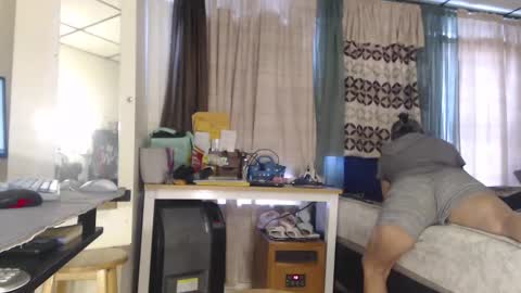 Snapshot of putiputi4u chatting on January 15, 2:35 pm putiputi4u online show from January 15, 2:35 pm