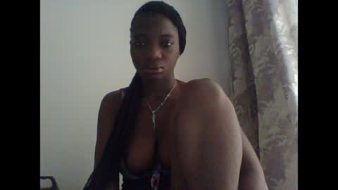 Snapshot of pweedy_ora chatting on May 13, 8:01 am ora online show from May 13, 8:01 am