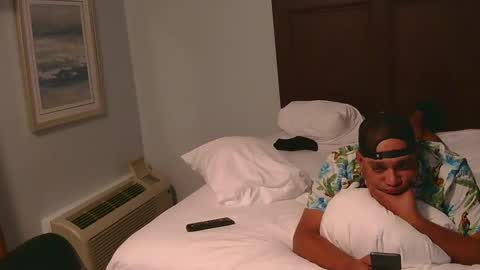 Snapshot of pwnst3rz chatting on December 16, 11:50 pm pwnst3rz online show from December 16, 11:50 pm