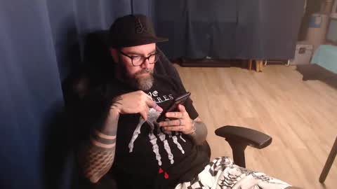 Snapshot of pyroxen chatting on September 12, 8:53 pm Yog Sothoth online show from September 12, 8:53 pm