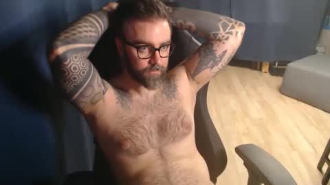 Snapshot of pyroxen chatting on September 23, 7:50 pm Yog Sothoth online show from September 23, 7:50 pm