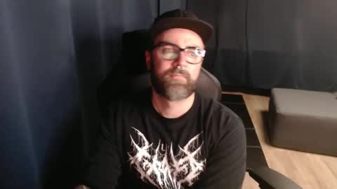 Snapshot of pyroxen chatting on September 29, 8:13 pm Yog Sothoth online show from September 29, 8:13 pm