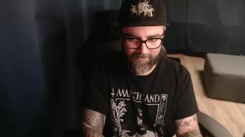 Snapshot of pyroxen chatting on October 3, 9:23 pm Yog Sothoth online show from October 3, 9:23 pm