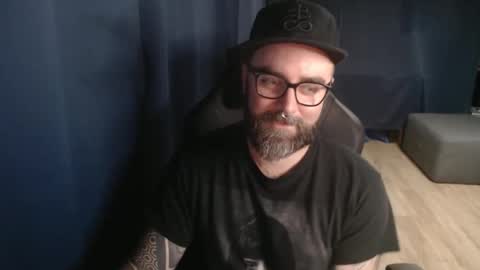 Snapshot of pyroxen chatting on October 9, 8:18 pm Yog Sothoth online show from October 9, 8:18 pm