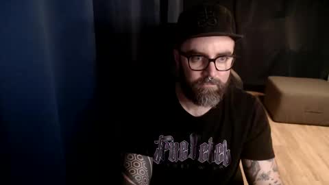 Snapshot of pyroxen chatting on October 11, 8:07 pm Yog Sothoth online show from October 11, 8:07 pm