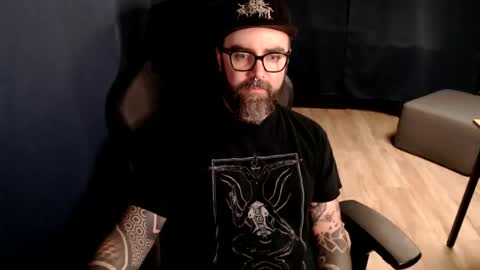 Snapshot of pyroxen chatting on November 15, 9:54 pm Yog Sothoth online show from November 15, 9:54 pm