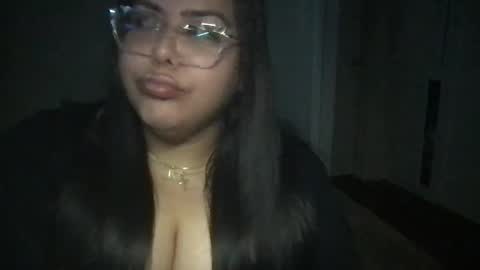 Snapshot of pytbbw chatting on December 14, 7:51 am Prettypink Tinyhole online show from December 14, 7:51 am