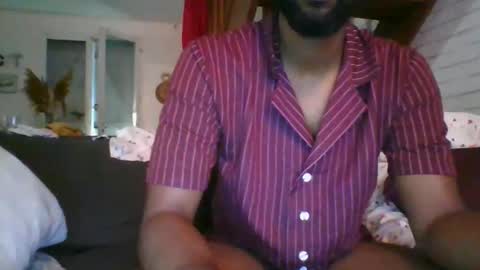 Snapshot of python974 chatting on November 7, 2:22 am Python online show from November 7, 2:22 am