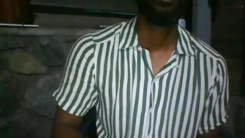 Snapshot of python974 chatting on December 4, 3:21 pm Python online show from December 4, 3:21 pm