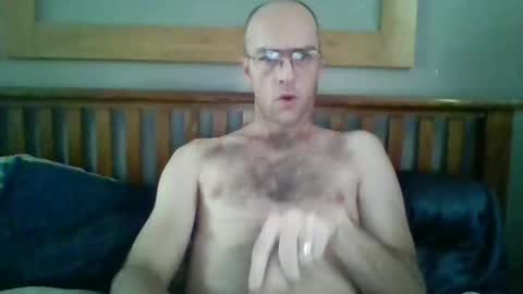 q2phq2ph online show from December 3, 9:02 pm