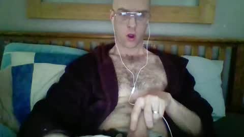 q2phq2ph online show from April 10, 9:41 pm