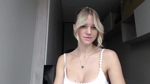 Milana online show from December 4, 10:46 am