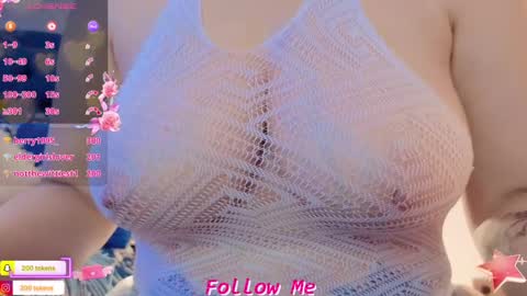 Snapshot of qu33nandh3rk1ng chatting on January 23, 6:45 pm Queen And King online show from January 23, 6:45 pm