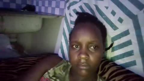 queen014 online show from December 18, 2:39 am